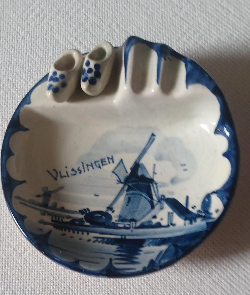 Delft  kleine asbak, Ophalen