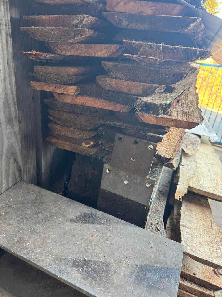 Planche canadienne de mélèze, Enlèvement, Planche