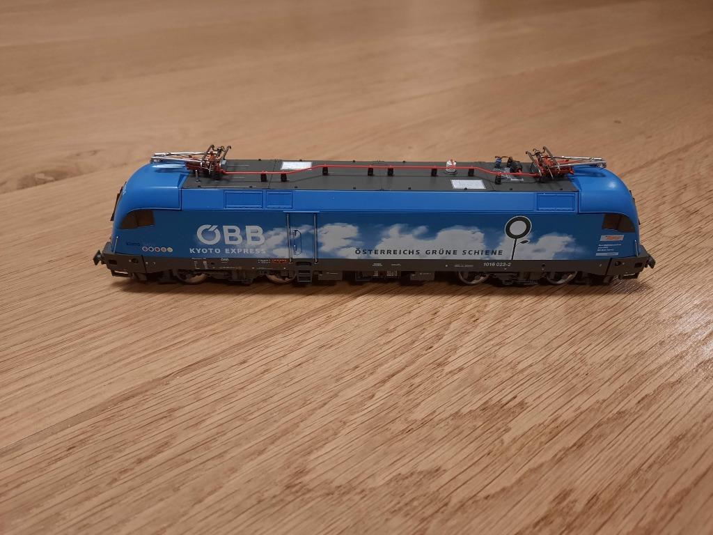 Roco 63828 - motrice Taurus Kyoto Express ÖBB, Enlèvement ou Envoi, Courant alternatif, Comme neuf, Roco