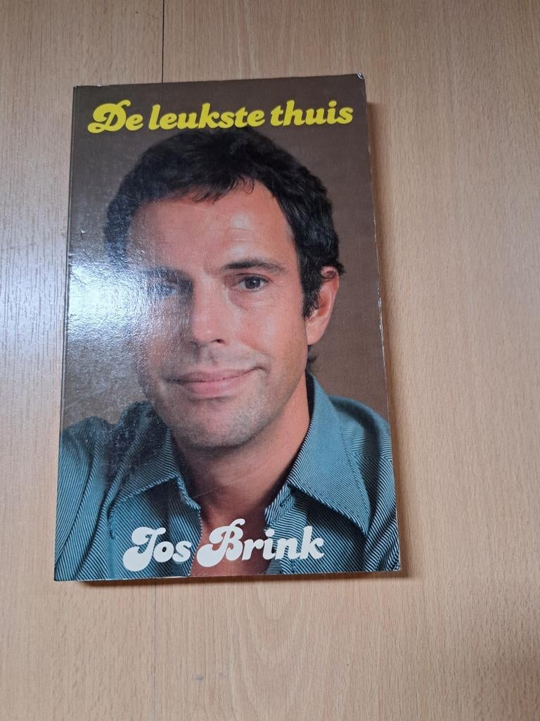 Jos Brink De leukste thuis, Livres, Essais, Chroniques & Interviews, Jos Brink, Enlèvement ou Envoi, Un auteur, Utilisé