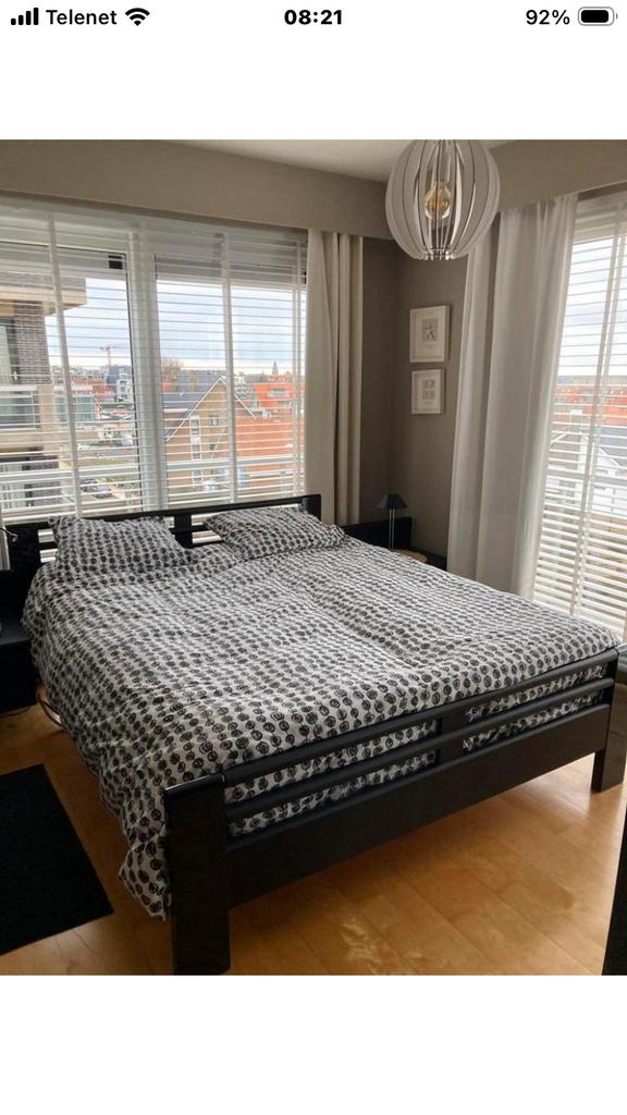 2 persoons bed 160 breed met 2 nachtkastjes, Huis en Inrichting, Slaapkamer | Bedden, Ophalen, Zo goed als nieuw