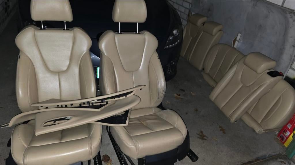 Seat leon 1P lederen interieur, Auto-onderdelen, Ophalen, Seat