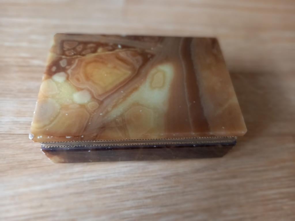 BOÎTE À BIJOUX EN MARBRE, Enlèvement ou Envoi
