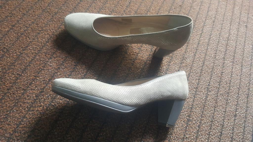 lot of afzonderlijk damesschoenen mt 40, Enlèvement ou Envoi