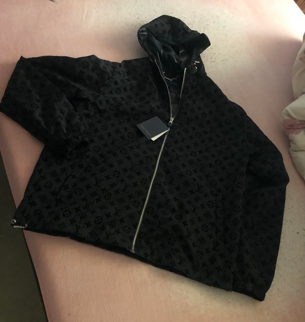 Regenjas XL van Louis Vuitton, Kleding | Heren, Jassen | Zomer, Ophalen, Zwart, Louis Vuitton, Maat 56/58 (XL)