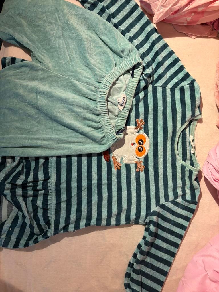 Pyjama woody, Ophalen, Gedragen