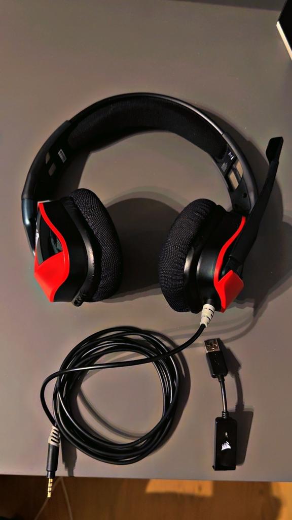 casque gaming corsair void élite surround filaire rouge/noir, Enlèvement, Casque gamer, Utilisé, Filaire