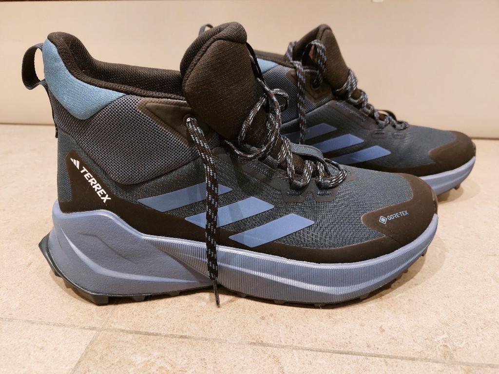 Gloednieuwe Adidas Terrex GTX - maat 41,5, Kleding | Heren, Schoenen, Blauw, Nieuw, Adidas, Wandelschoenen