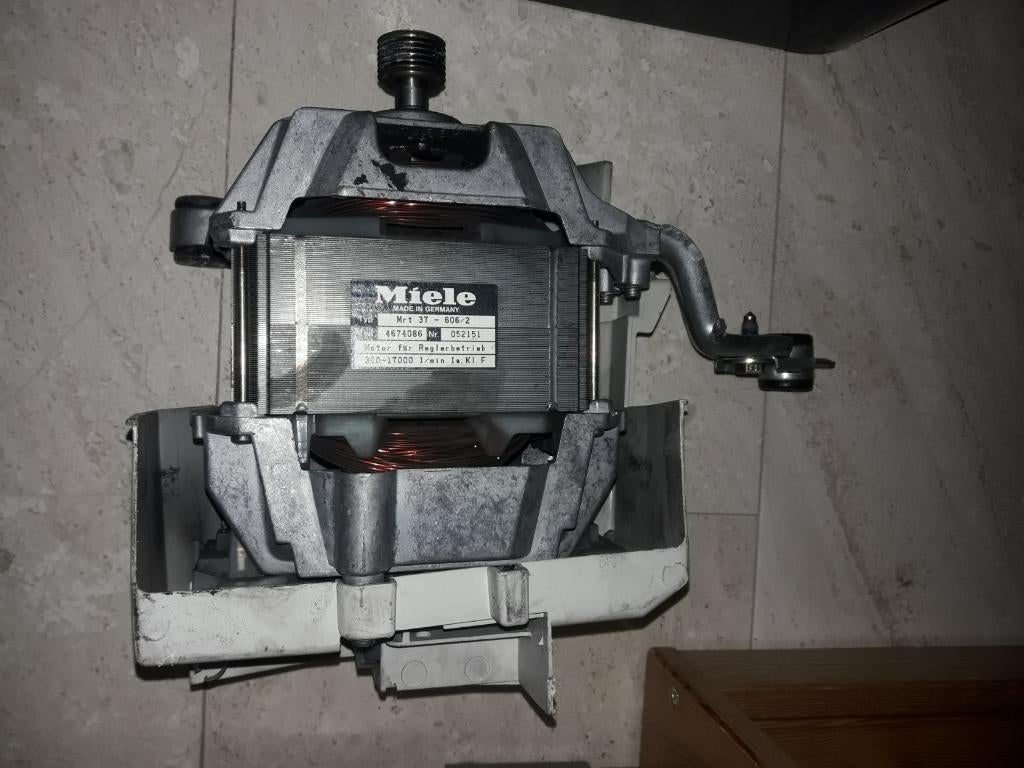 Miele wasmachine W853 motor, Elektronische apparatuur, Droogkasten, Ophalen of Verzenden, Gebruikt