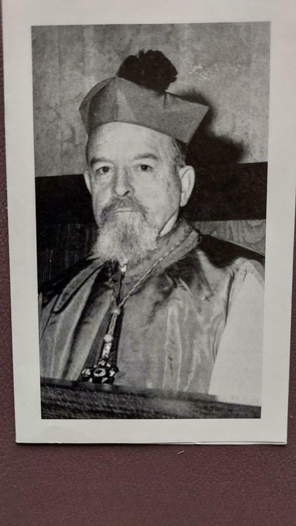 Monseigneur Alfons Van Den Bosch. Oud Bisschop  van Matadi, Verzamelen, Ophalen of Verzenden, Zo goed als nieuw