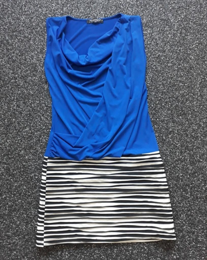 Blauw kleed met zwart witte rok, Neuf, Rinascimento, Enlèvement, Bleu