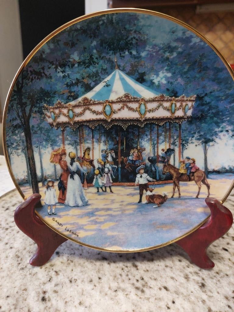 Magnifique assiette plate en porcelaine, Enlèvement