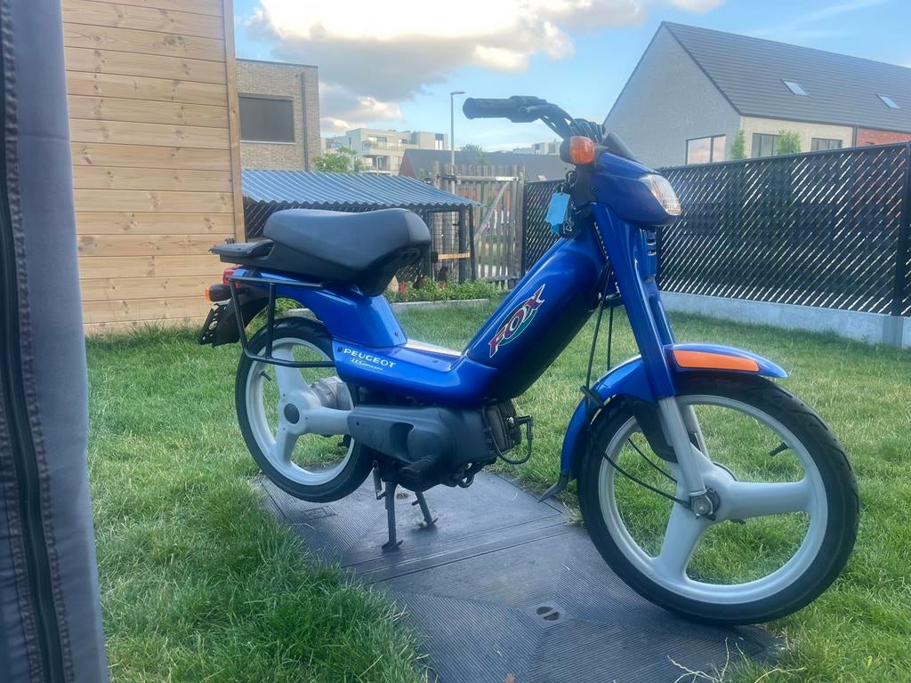 Peugeot Fox Klasse A 5000 km, Fietsen en Brommers, Brommers | Peugeot, Zo goed als nieuw, Fox, Ophalen