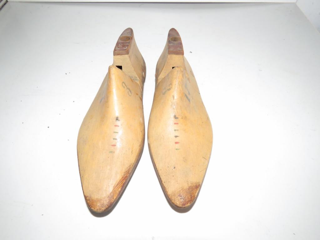 Paire de chaussure  ancienne dure pointure 36, Enlèvement ou Envoi