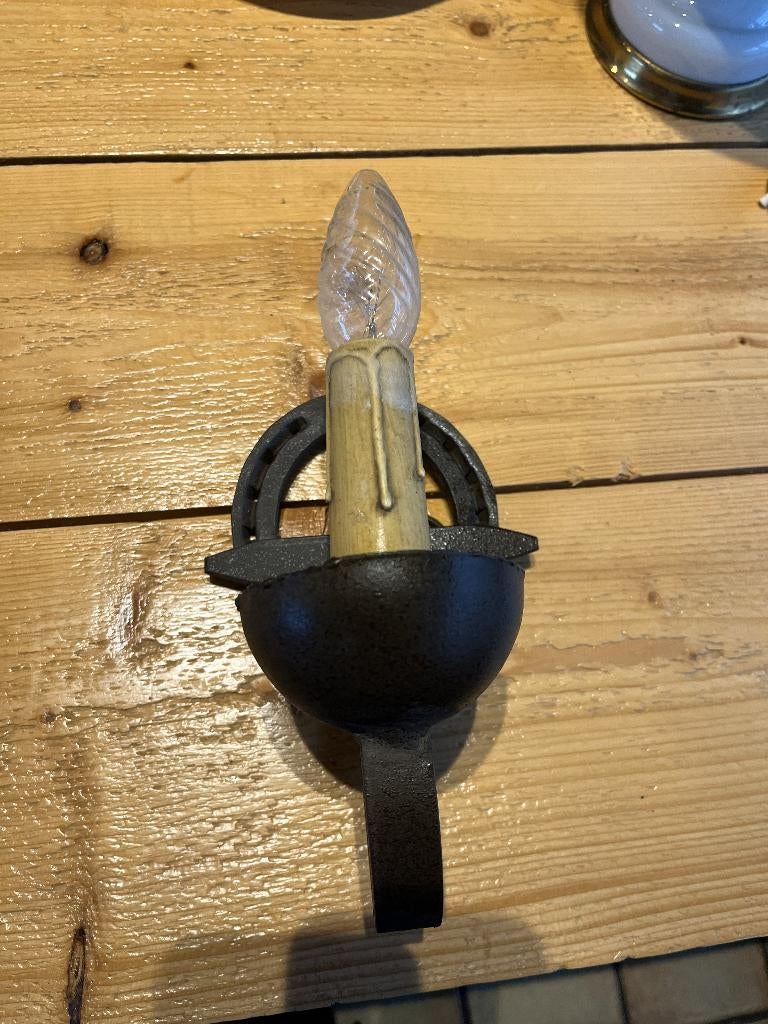 Lampe murale en fer forgé — Ferronnerie Ardennaise (Barvaux), Enlèvement ou Envoi