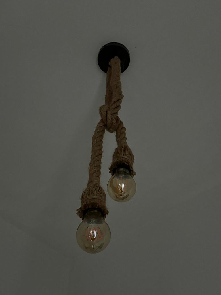 Suspension en corde, Comme neuf