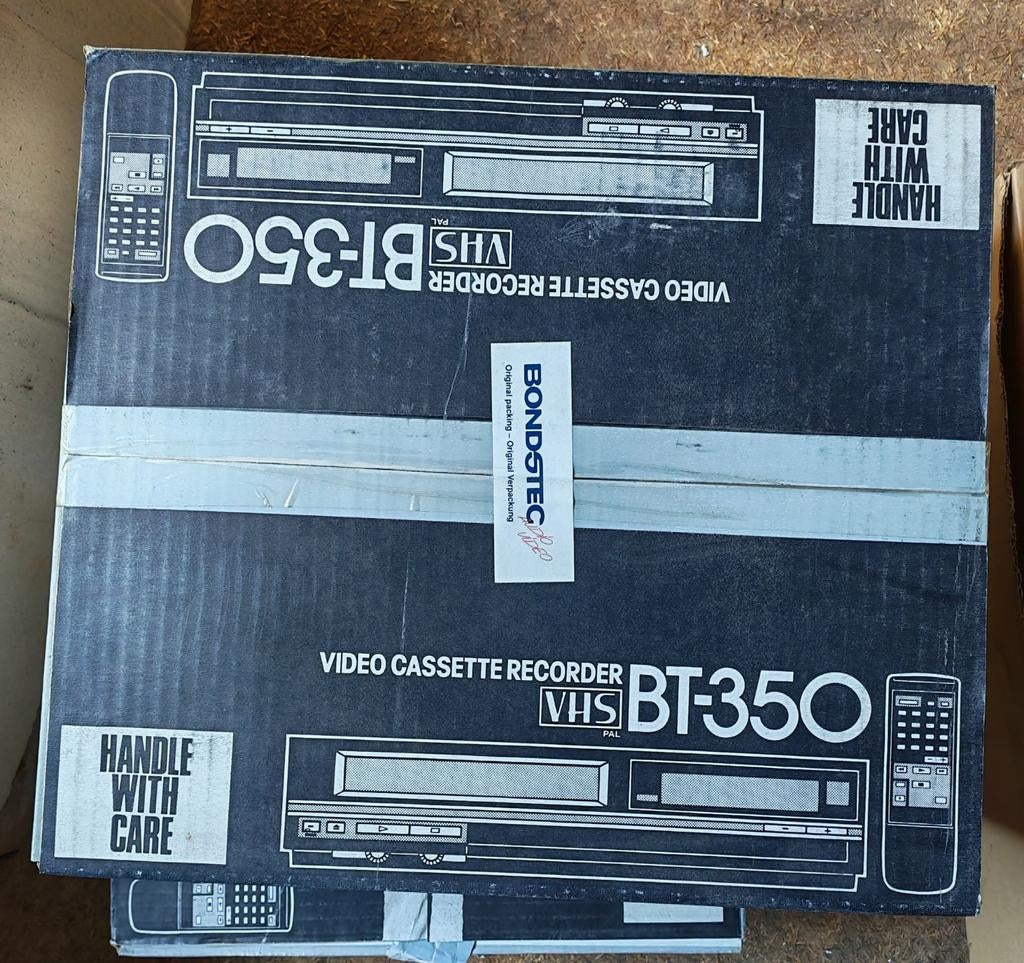 Vhs videorecorder van bondstec nieuw in de doos, Ophalen