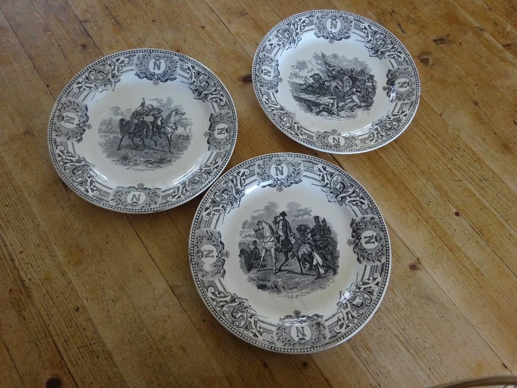 3 anciennes assiettes Napoléon, Antiquités & Art, Enlèvement ou Envoi