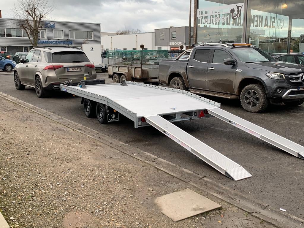 auto - aanhangwagen Hapert, Ophalen, Zo goed als nieuw