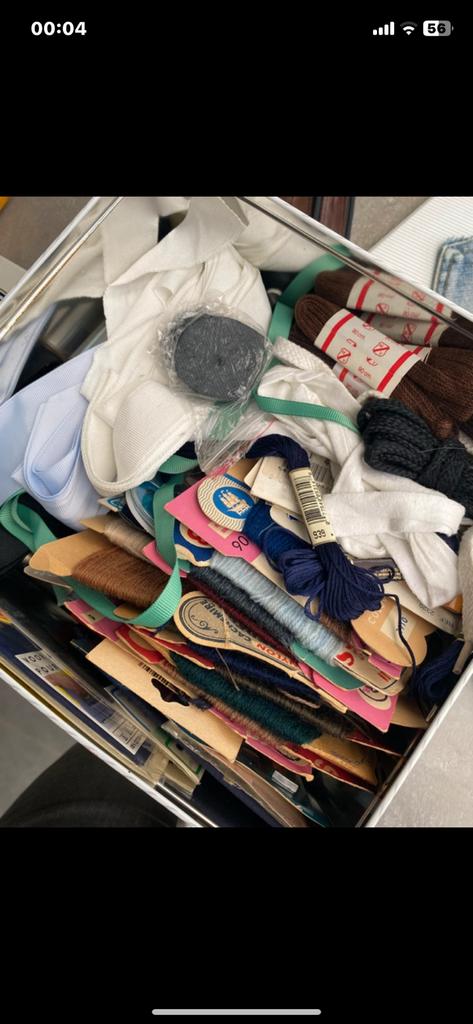 A vendre matériels de mercerie / Couture, Hobby en Vrije tijd, Naaien en Fournituren, Ophalen of Verzenden, Zo goed als nieuw