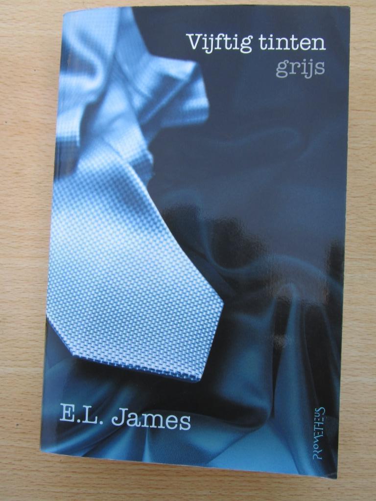 cinquante nuances de gris, Enlèvement ou Envoi, E.L. James, Belgique, Comme neuf