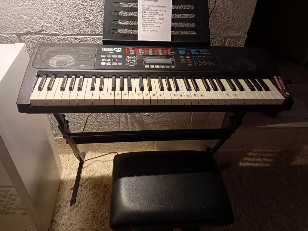 Keyboard  zgst, Muziek en Instrumenten, Keyboards, Ophalen of Verzenden