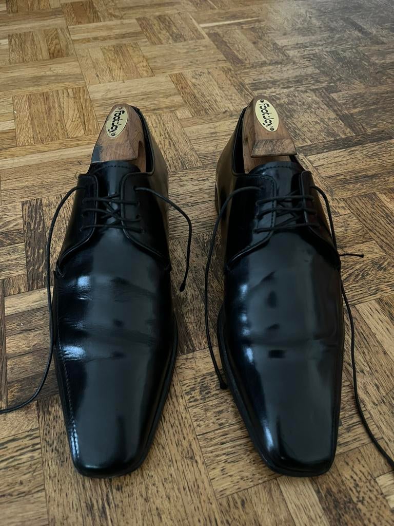 Derby Prada, Ophalen of Verzenden, Gedragen, Zwart