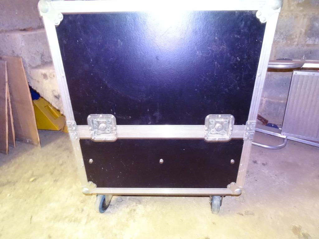 flight case, Enlèvement, Flight case