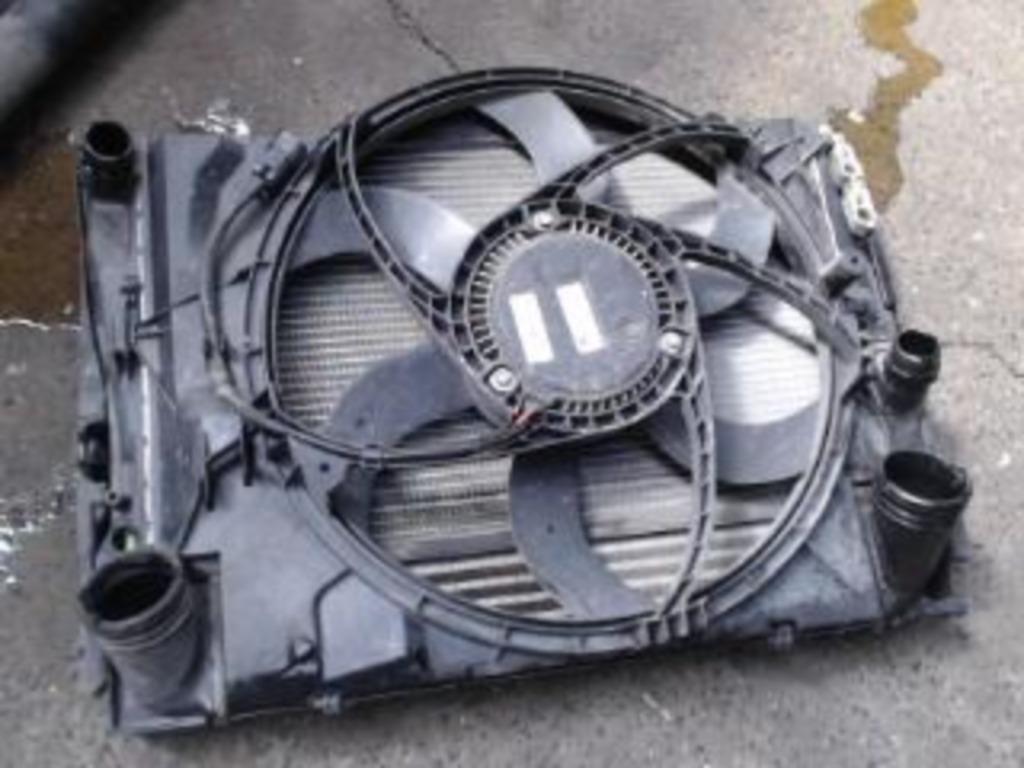 Radiateur BMW E90 2.0D 100kw N47D20A 2005-2008 LP/14235, Enlèvement ou Envoi, Utilisé, BMW