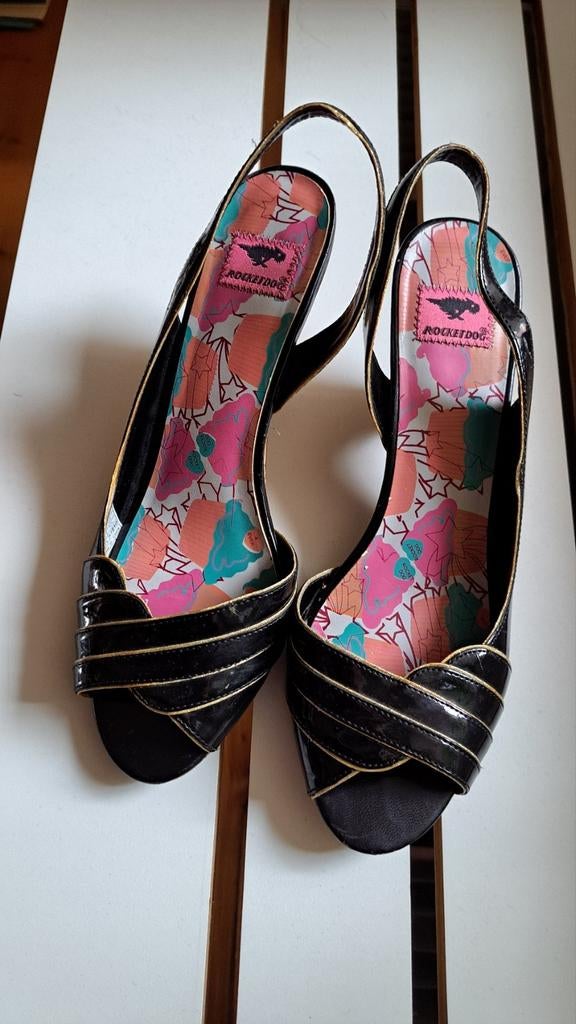 Retro peeptoe, pump, Kleding | Dames, Ophalen of Verzenden, Zo goed als nieuw