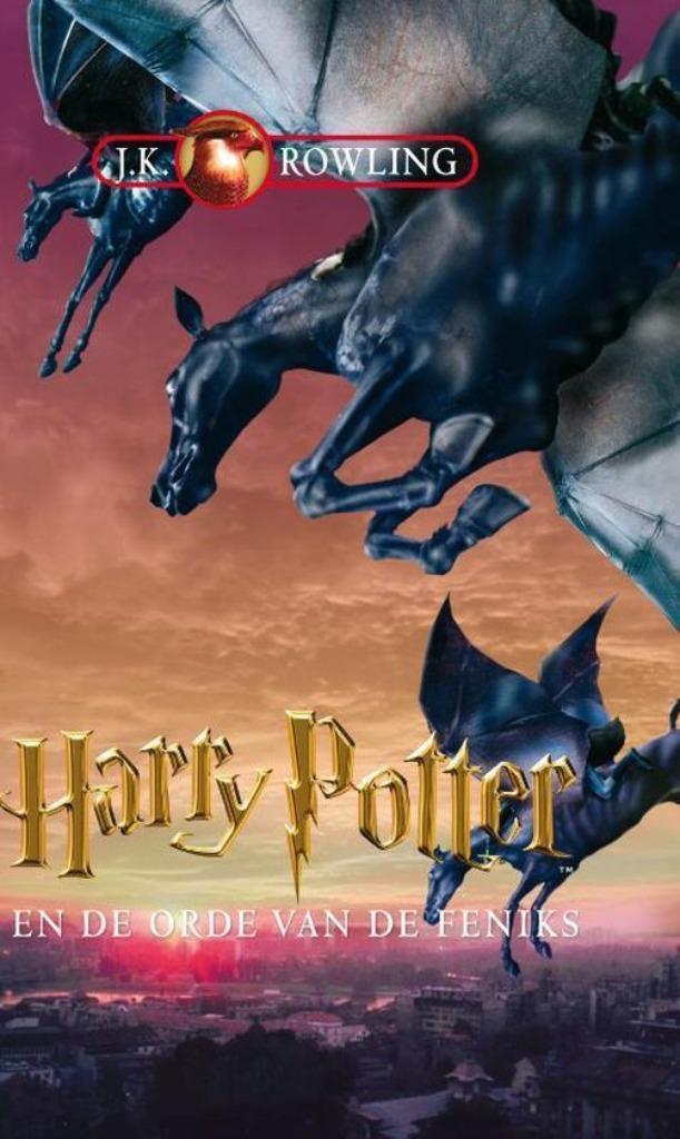 Boek Harry Potter, Verzamelen, Harry Potter, Zo goed als nieuw, Ophalen of Verzenden