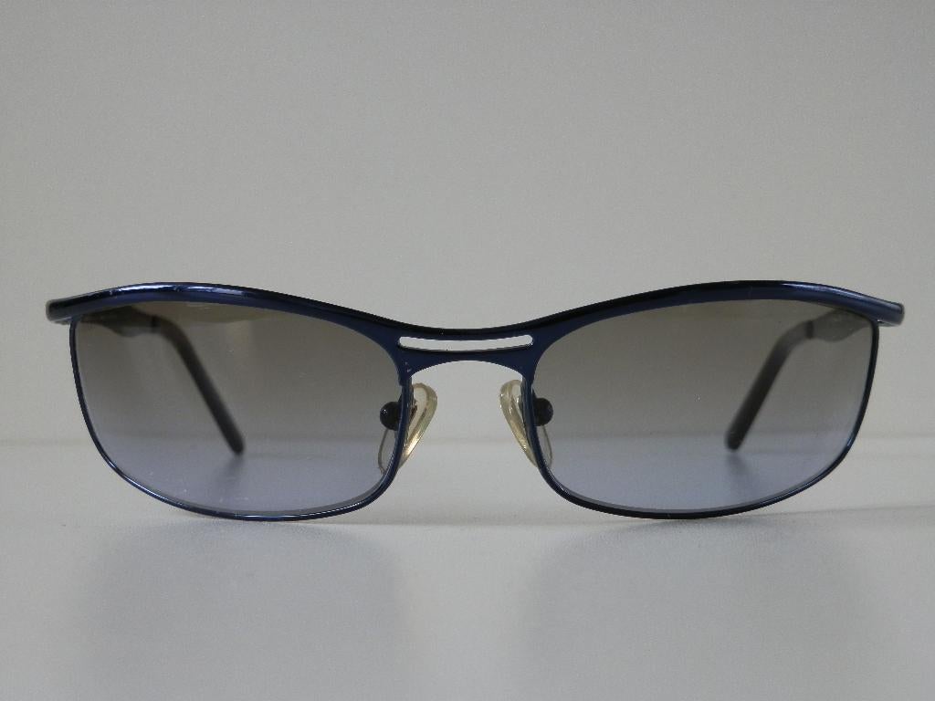 Lunettes de soleil Sergio Tacchini. DATE DE 1089 S., Autres marques, Enlèvement ou Envoi, Autres couleurs, Comme neuf
