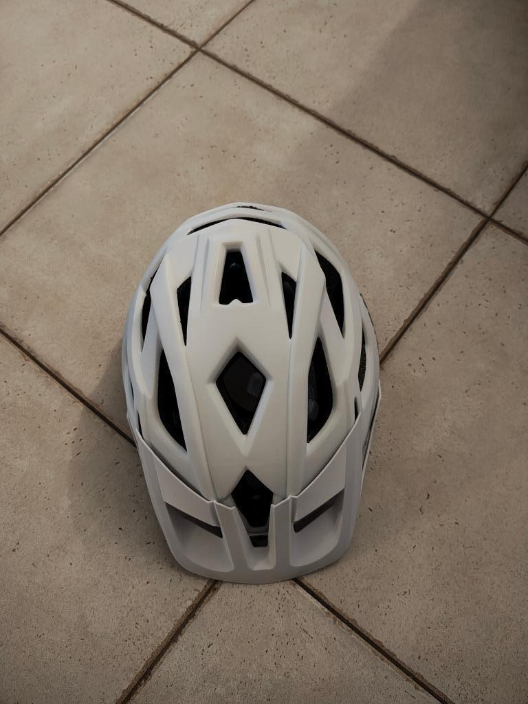 fietshelm, Sports & Fitness, Cyclisme, Enlèvement, Neuf, Casque