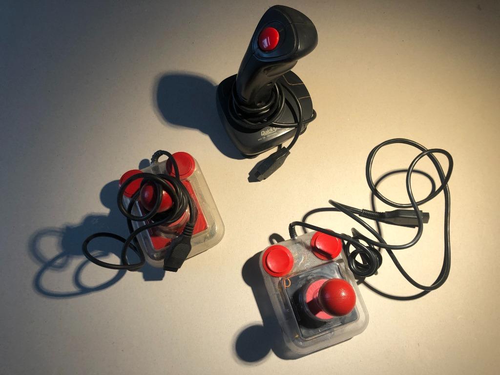 Lot de 5 Joysticks Amiga 500, Enlèvement ou Envoi, Amiga 500