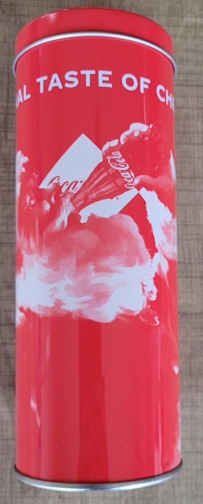 Coca-Cola: blikken doos - Taste of Christmas, Ophalen of Verzenden, Zo goed als nieuw, Overige merken