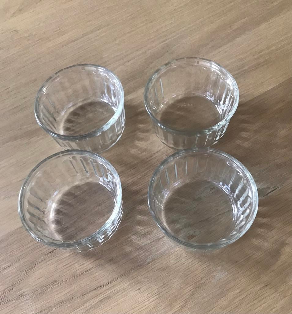 4 glazen kommetjes, Huis en Inrichting, Schaal, Rond, Ophalen of Verzenden, Glas