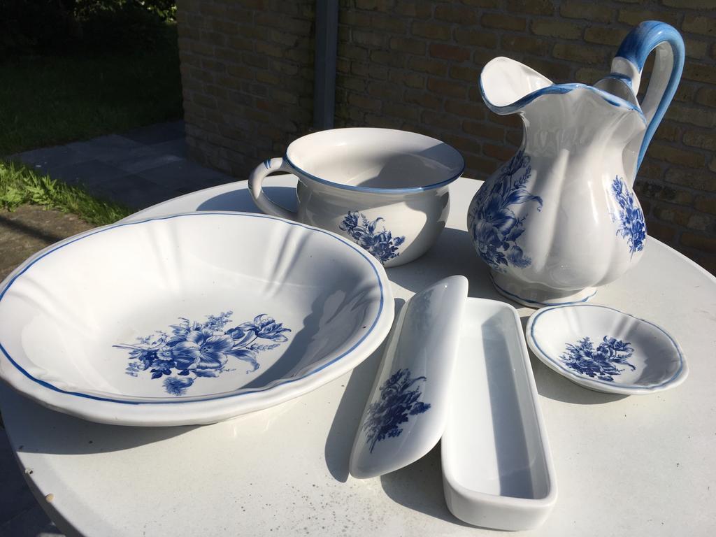 Lampetstel / Wasstel delftshandmade, Antiek en Kunst, Ophalen