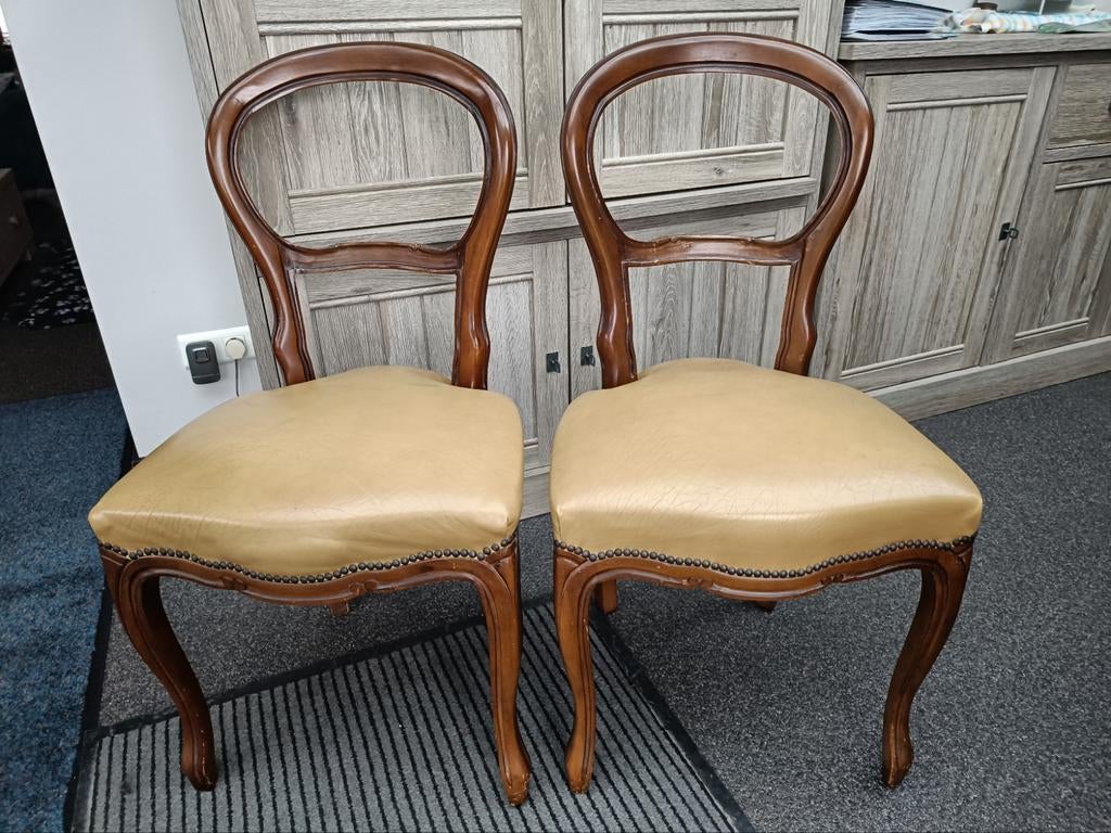 2 stoelen, Ophalen