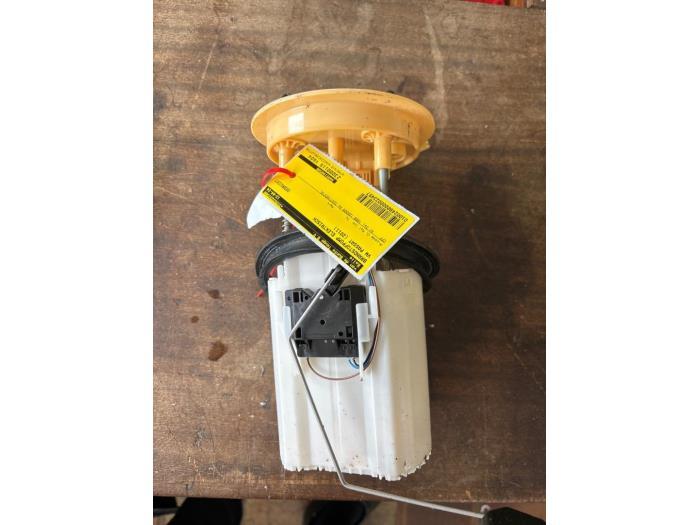 Pompe carburant électrique d'un Volkswagen Passat, Enlèvement ou Envoi, 3 mois de garantie, Utilisé, Volkswagen