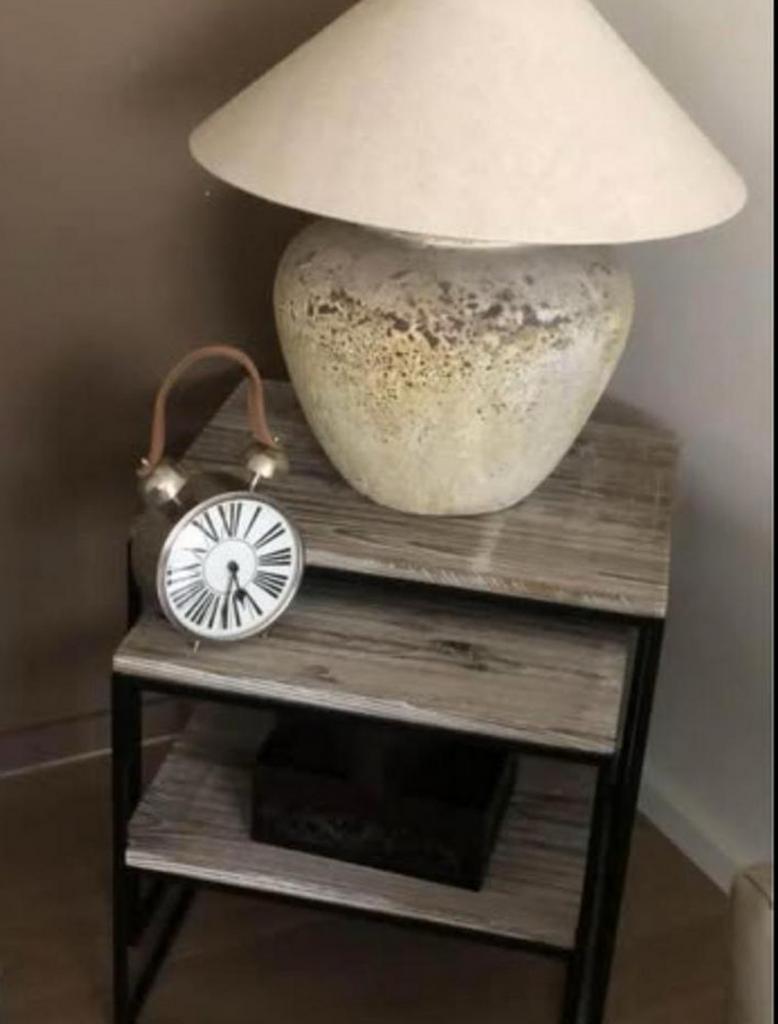 De belles tables d'appoint de qualité - Marque Atmosphere, Enlèvement, Comme neuf, Carré, Bois