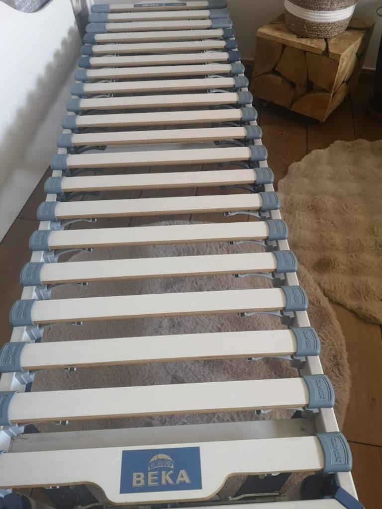beka verstelbare lattenbodem 60x200/bed op poten, Ophalen, Verstelbaar, Zo goed als nieuw, 200 cm