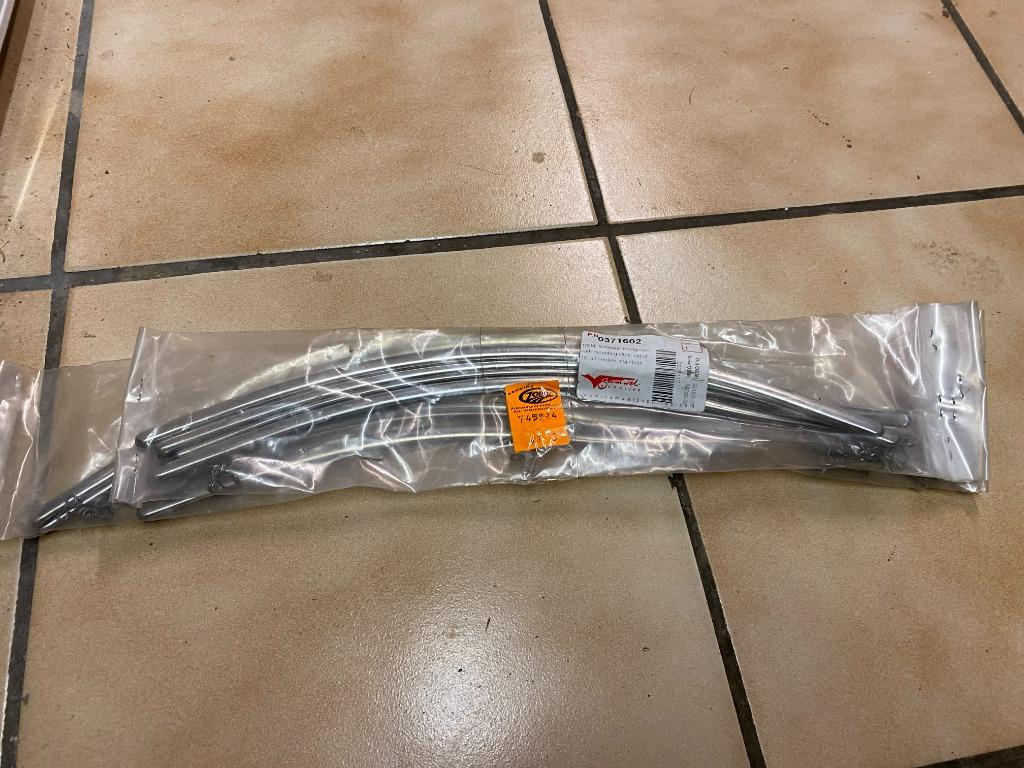 Jeu de 4 barettes  de garde-boue avant et 4 barettes arrière, Motos, Pièces | Harley-Davidson, Enlèvement ou Envoi, Neuf