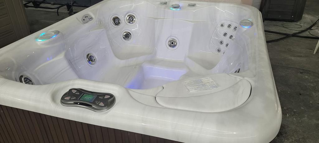 Hotspring jacuzzi, Tuin en Terras, Zwembad-toebehoren, Ophalen, Zo goed als nieuw