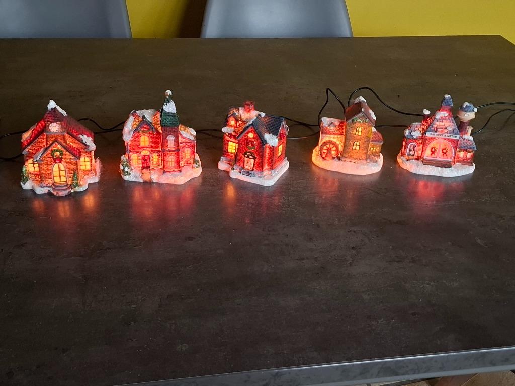 Village de Noël, Divers, Enlèvement