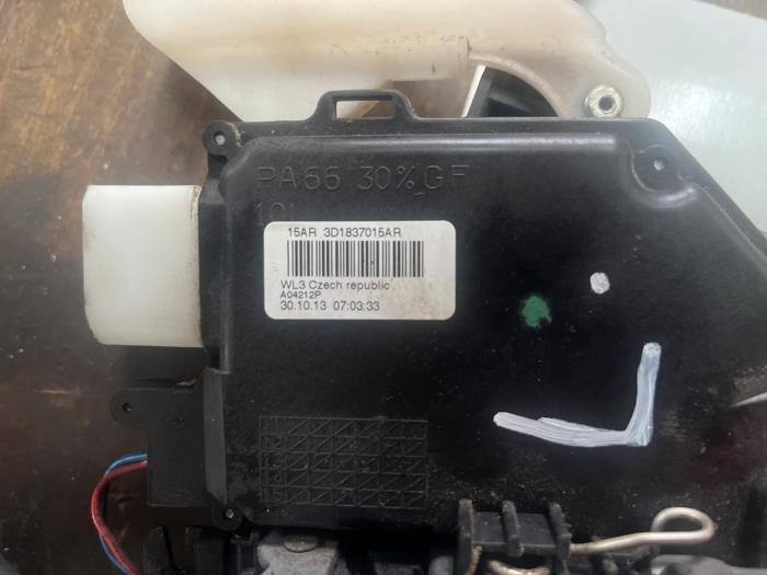 Serrure portière mécanique 2portes gauche d'un Volkswagen, Volkswagen, -, 3 mois de garantie, Utilisé
