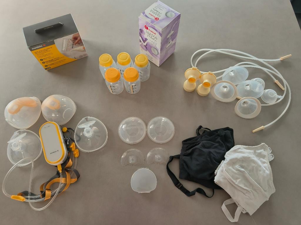 Compleet borstkolfpakket Medela + accesoires, Enfants & Bébés, Aliments pour bébé & Accessoires, Comme neuf, Tire-lait, Enlèvement