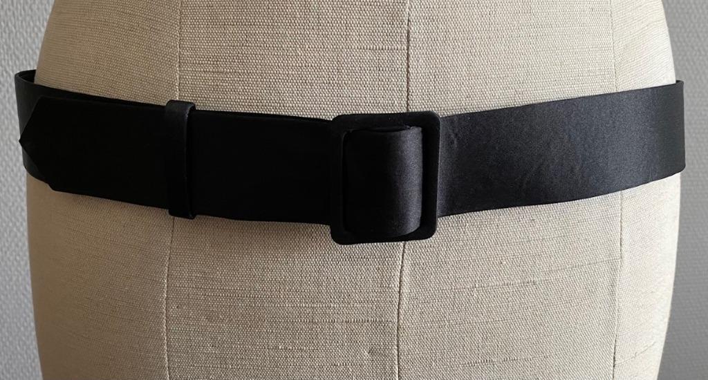 Zwarte riem Escada 110cm - NIEUW, Kleding | Dames, Riemen en Ceinturen, Verzenden, Zwart, Nieuw, Escada