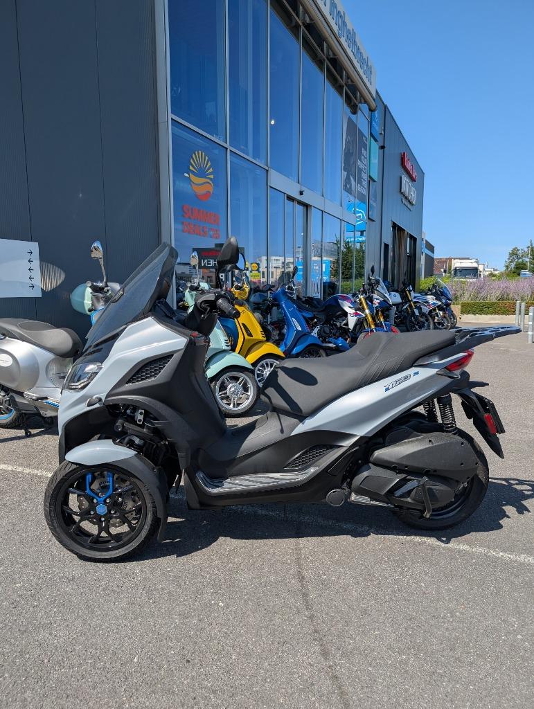 Piaggio MP3 310 - 06/2025 - 100 km, Scooter, Entreprise, 12 à 35 kW, Éclairage LED
