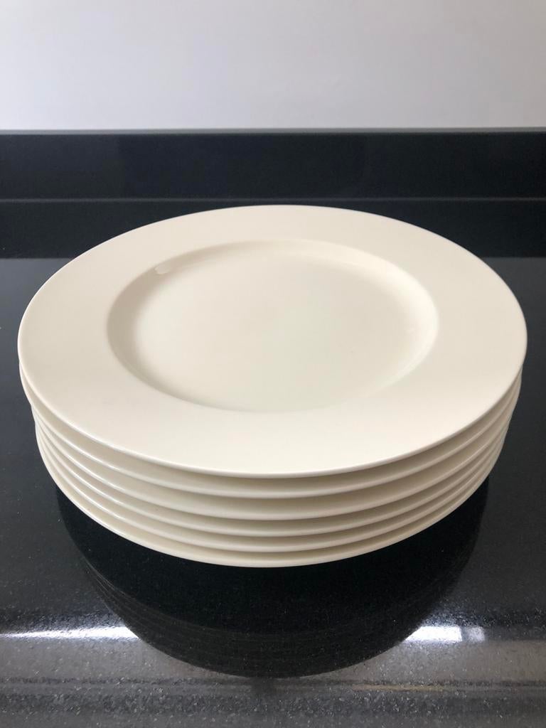 6 assiettes plates - diamètre 17,5 cm, Enlèvement ou Envoi, Comme neuf, Assiettes(s)