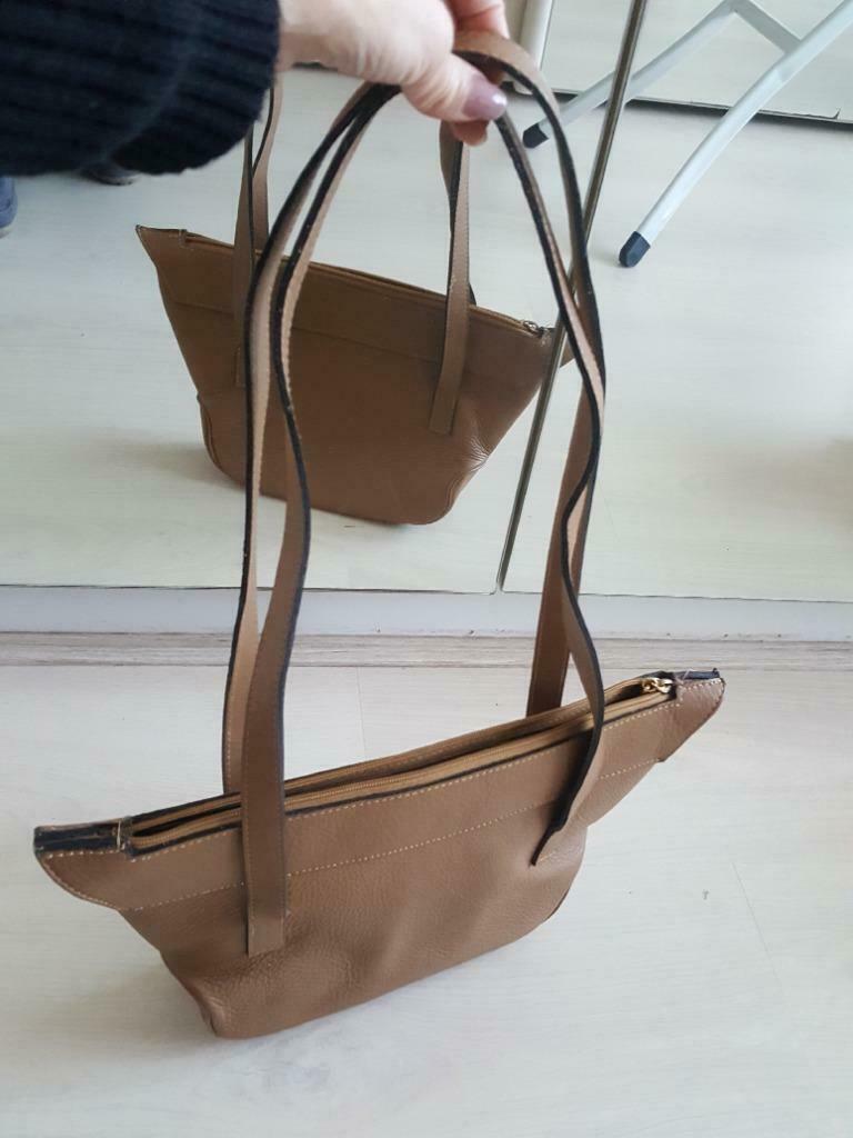 sac bandoulière cuir grainé ocre naturel havane format moyen, Ophalen of Verzenden, Zo goed als nieuw, Schoudertasje